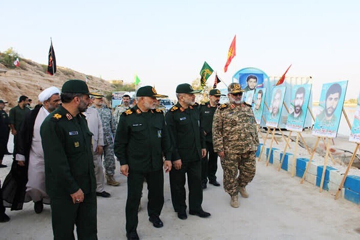 دشمنان جرأت نگاه چپ به این آب و خاک ندارند