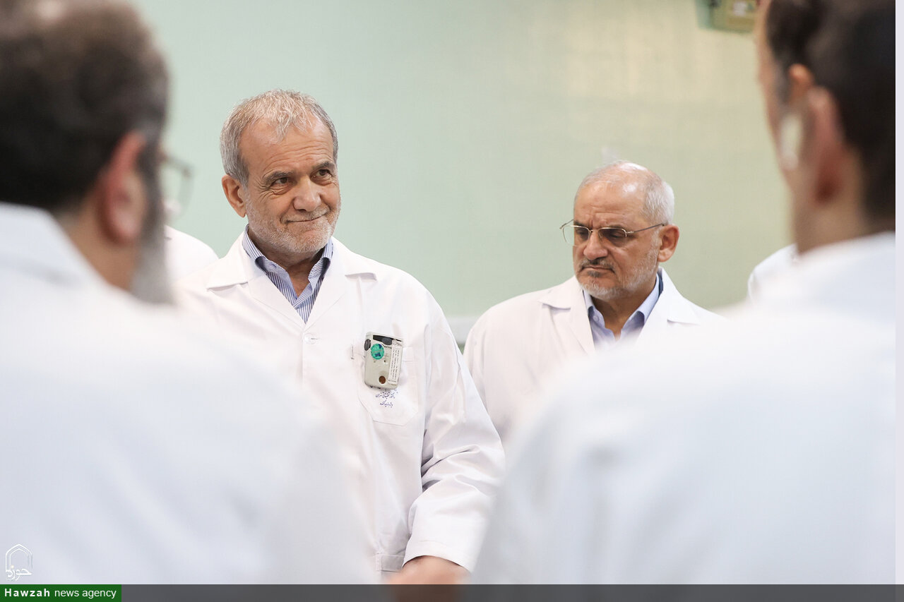 تصاویر/ حضور رئیس جمهور در سازمان انرژی اتمی