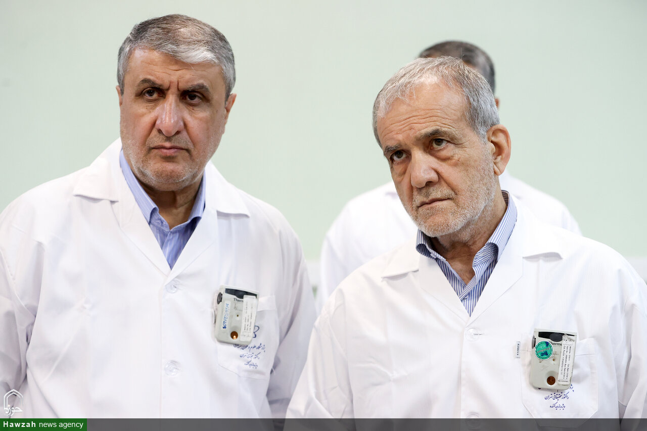 تصاویر/ حضور رئیس جمهور در سازمان انرژی اتمی