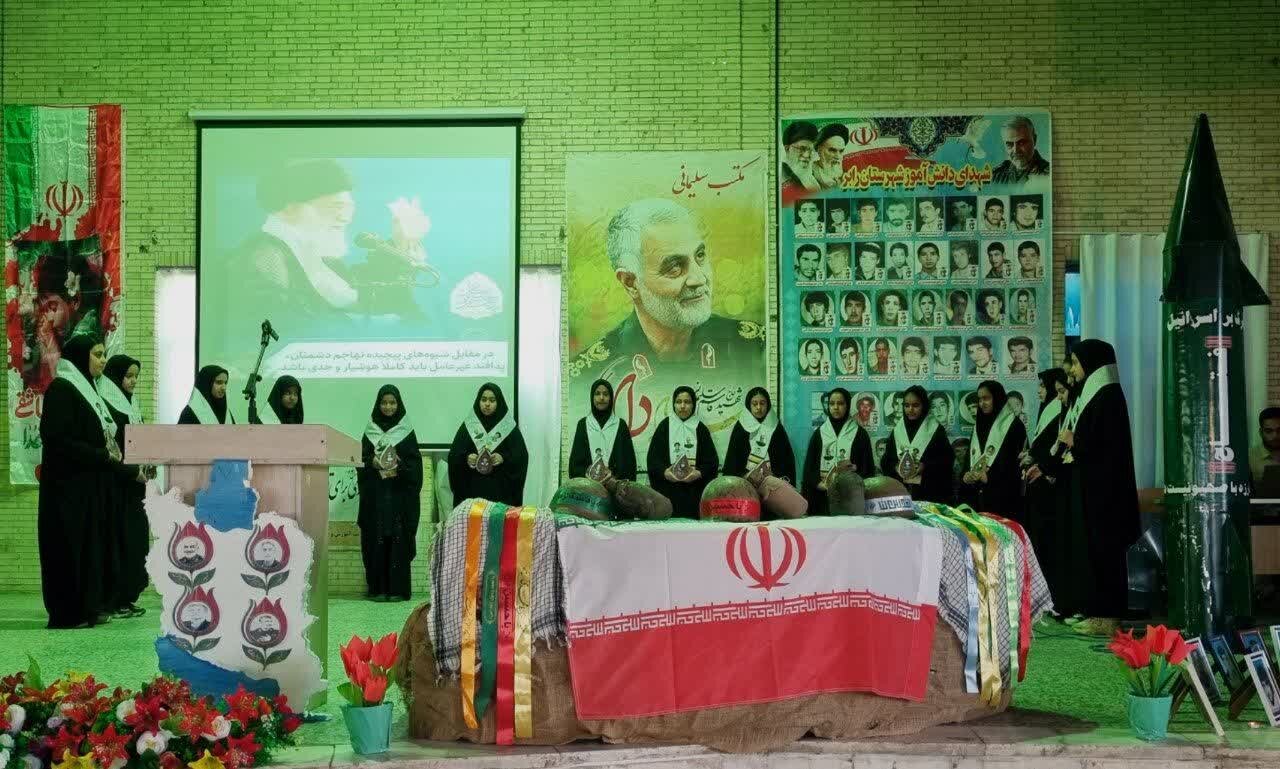 ارتباط با قرآن بهترین پناهگاه جوانان است