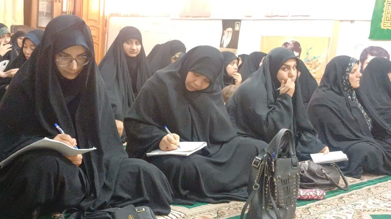 نشست علمی "اسرائیل و یهودیت صهیونیسم" در مدرسه علمیه خواهران دلوار برگزار شد