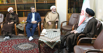 همدلی و همکاری نهادهای حوزوی و دولتی، منشا خیر درخدمت به مردم است