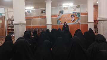 هشدار نسبت به بی‌اعتمادی به غرب و درس‌های استکبارستیزی