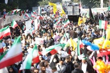 دهه استکبارستیزی فرصتی برای بیداری وجدان جهانی است