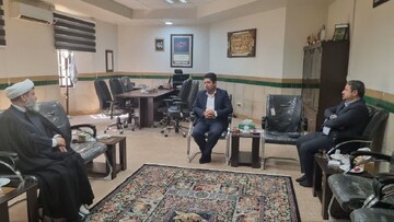 تقویت همکاری‌های فرهنگی و اجتماعی میان حوزه علمیه فارس و سازمان آرامستان‌های شیراز