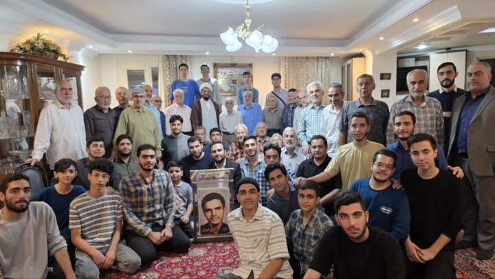 تصاویر/ تقدیر از خانواده شهدای اقتدار در ایام فاطمیه