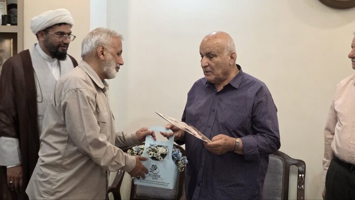 تصاویر/ تقدیر از خانواده شهدای اقتدار در ایام فاطمیه