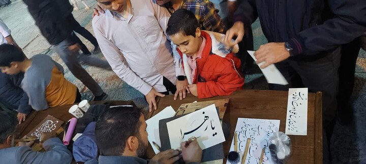 تصاویر| زنده‌نویسی خوش‌نویسی و نقاشی ویژه طلاب اصفهان و خانواده‌های آنان