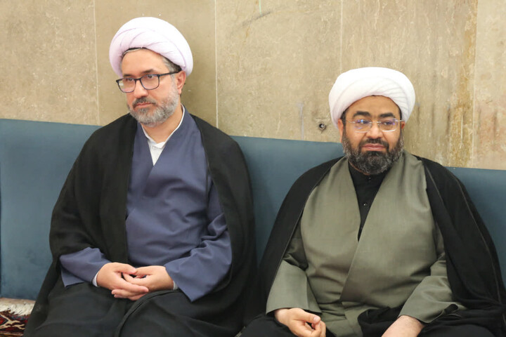 تصاویر/ دهمین جلسه برنامه «طلبه باشیم» در مدرسه علمیه امیرالمومنین(ع)تبریز