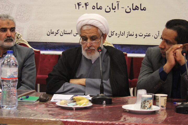 تصاویر/ برگزاری دوره توانمندسازی کارشناسان قرآن، عترت و نماز در ماهان