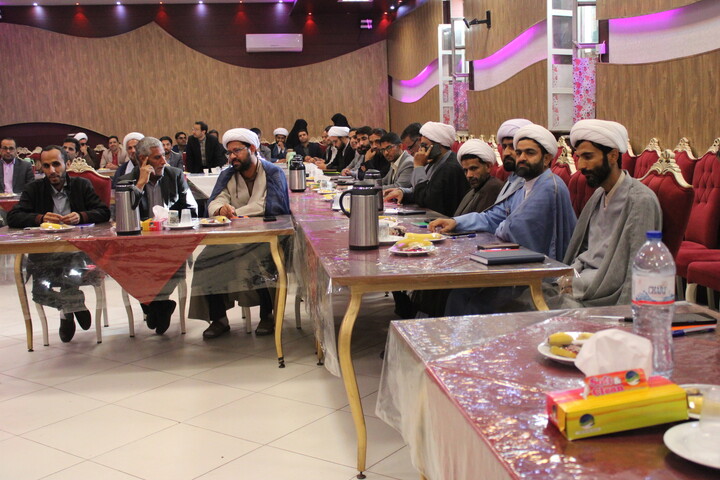 تصاویر/ برگزاری دوره توانمندسازی کارشناسان قرآن، عترت و نماز در ماهان