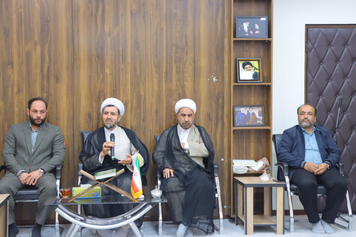 تصاویر/ دیدار هیئتهای ورزشی، قهرمانان، پهلوانان ، ورزشکاران با ستاد توسعه و بازسازی عتبات عالیات شهرستان اسلامشر با امام جمعه