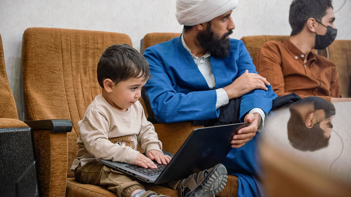 گردهمایی خانوادگی «نسیم عهد» ویژه فارغ‌التحصیلان مدرسه راهبری حل مسئله