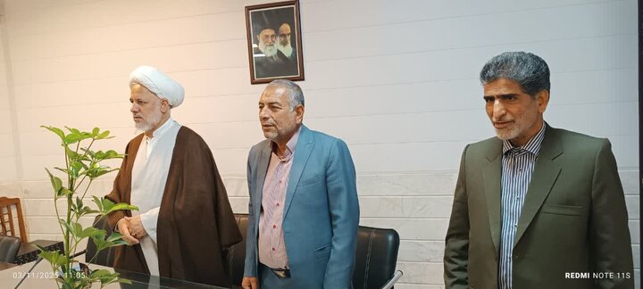 تصاویر/دیدار دانش آموزان مدرسه شاهد شهید پیران با امام جمعه ساوه