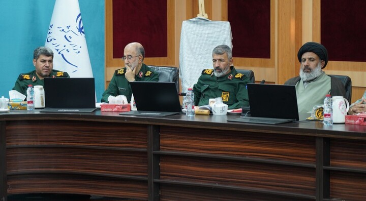 تصاویر/ آئین اعطای احکام سومین کنگره ملی سرداران ایران و دو هزار شهید بوشهر