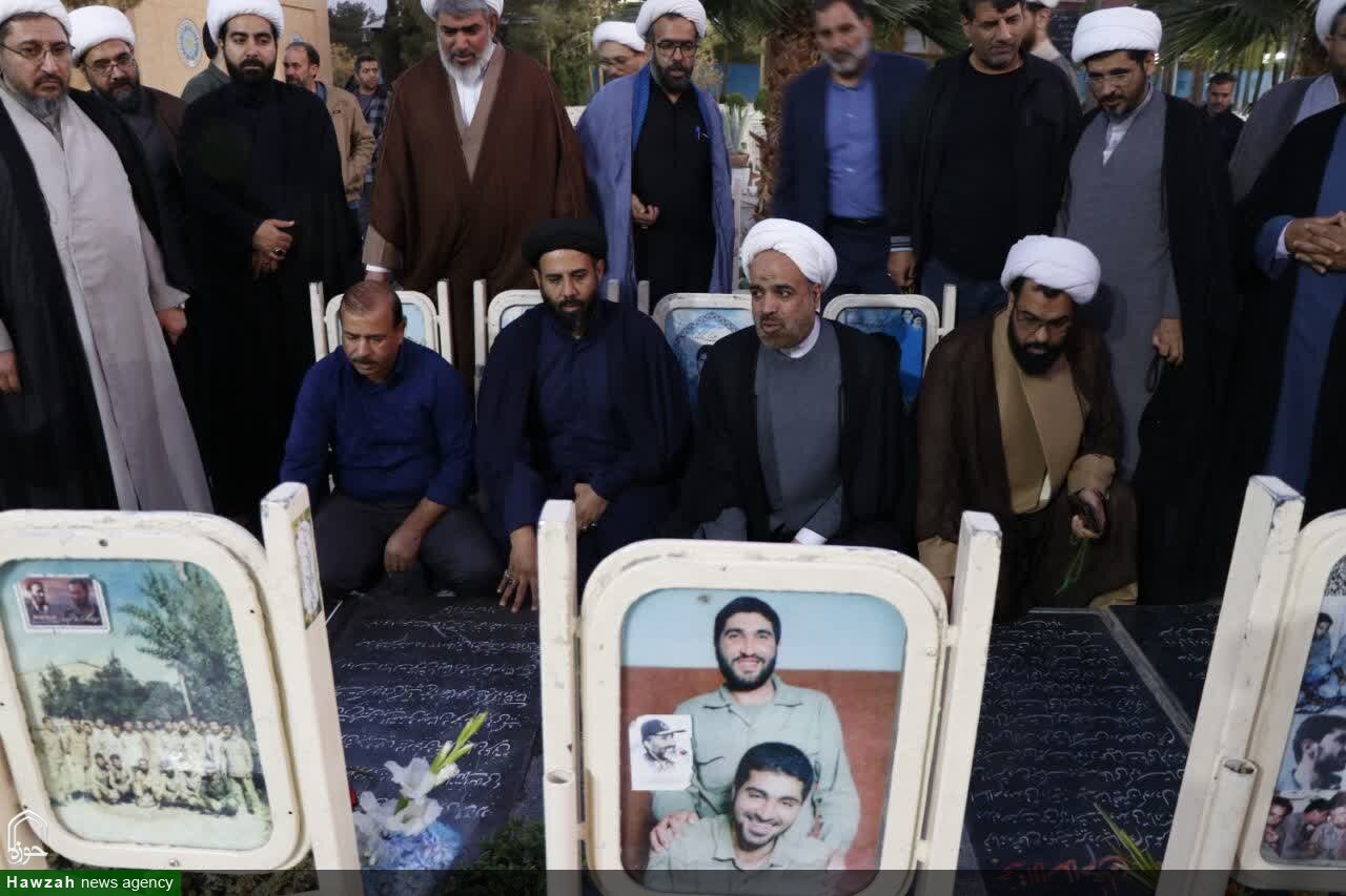 تجدید عهد مسئولان و مدیران بسیج طلاب با آرمان‌های شهدا در تخت فولاد اصفهان + تصاویر