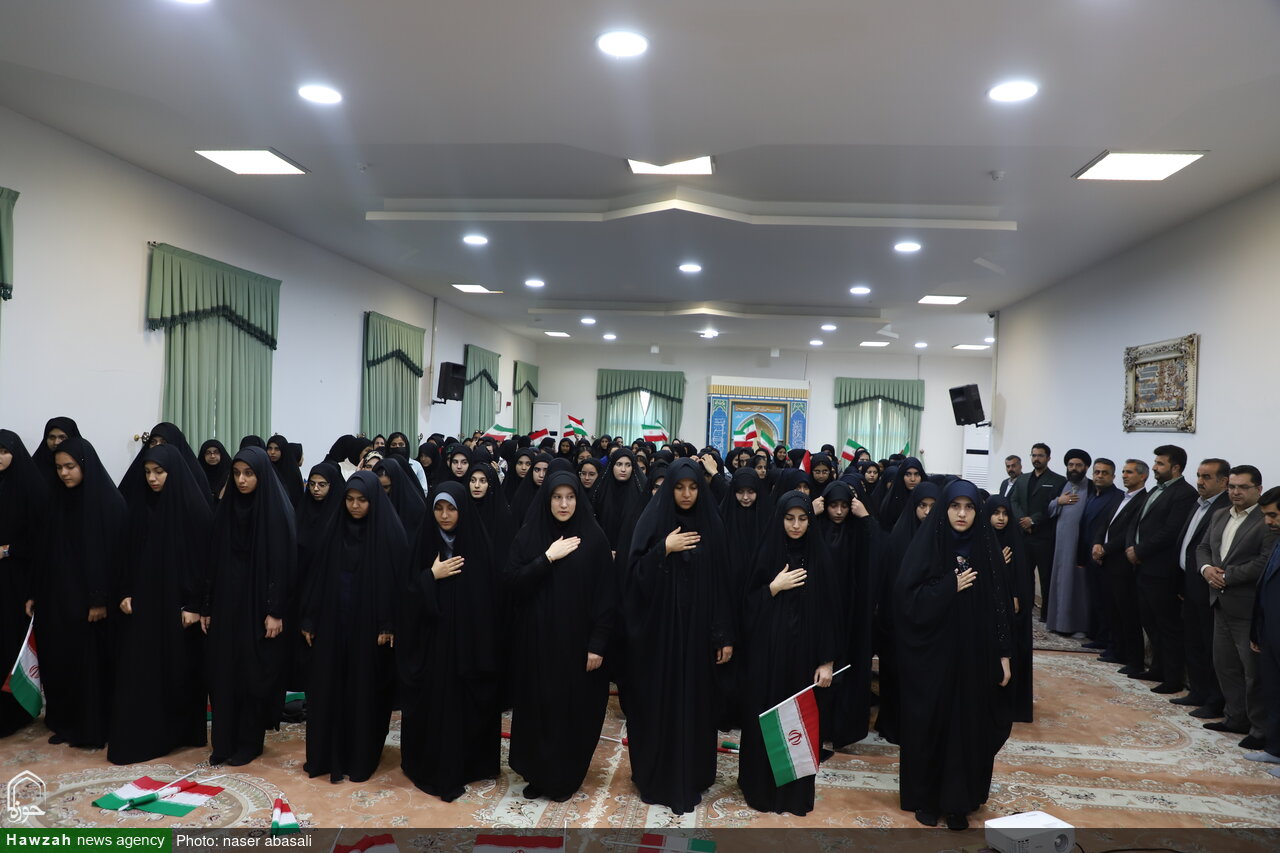 تصاویر/ دیدار جمعی از دانش آموزان سطح شهر سنندج با نماینده ولی فقیه