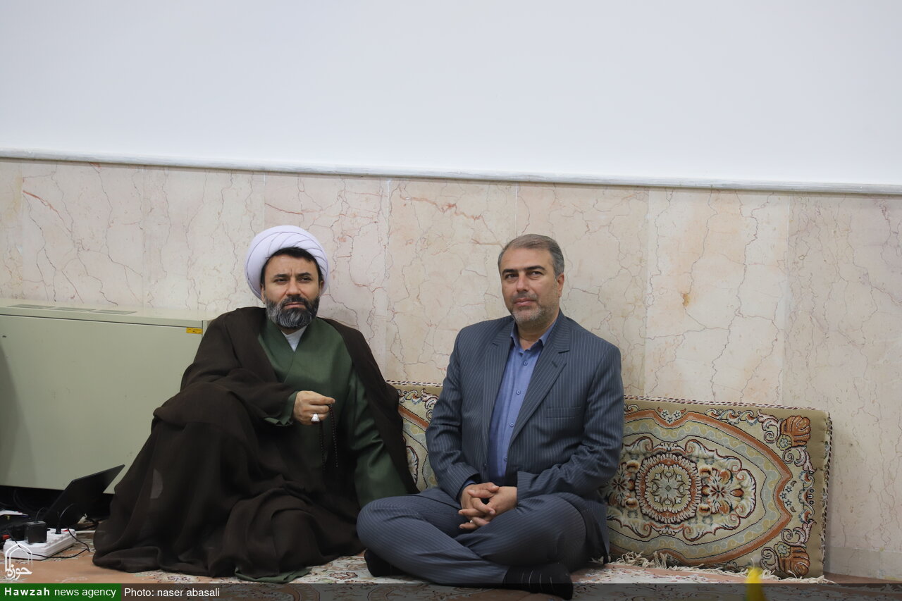 تصاویر/ دیدار جمعی از دانش آموزان سطح شهر سنندج با نماینده ولی فقیه