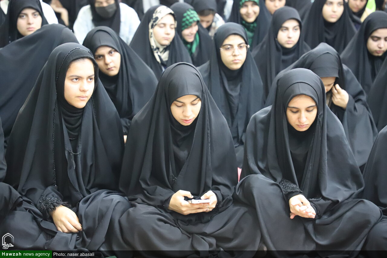 تصاویر/ دیدار جمعی از دانش آموزان سطح شهر سنندج با نماینده ولی فقیه