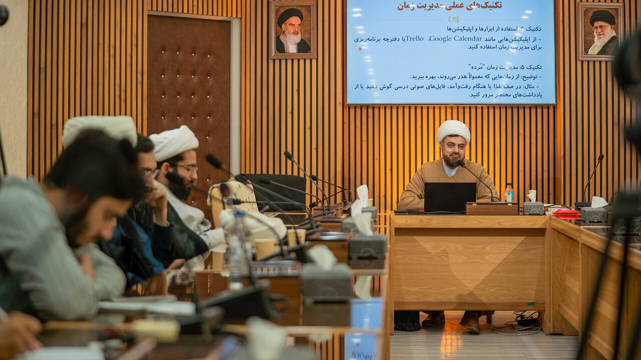 برگزاری گردهمایی خانوادگی فارغالتحصیلان مدرسه راهبری حل مسئله