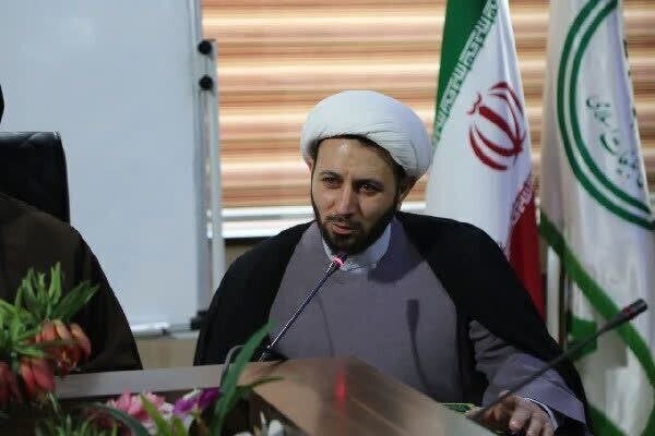 هیئت سکولار نداریم