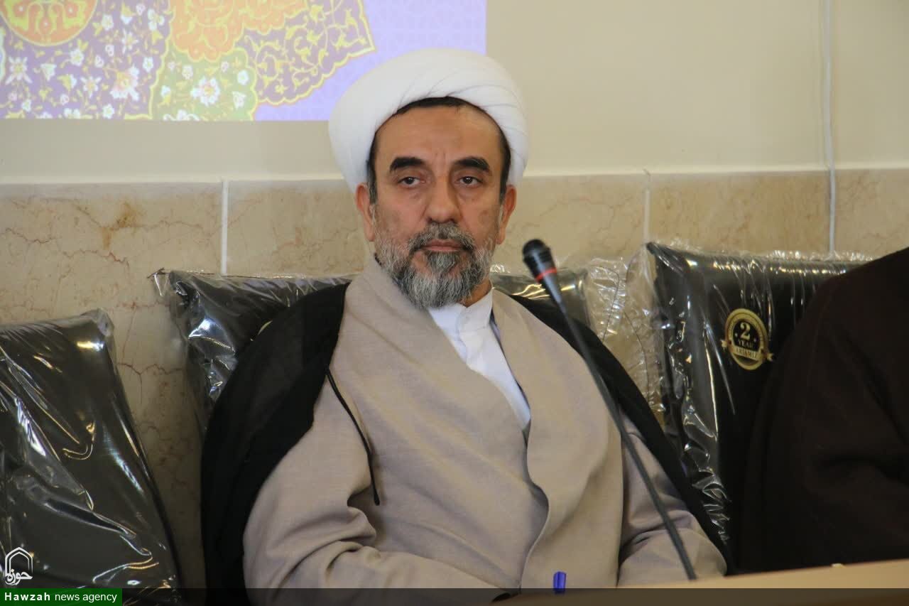 دعوت جانشین مدیر حوزه علمیه اصفهان به حضور پرشور در مراسم ۱۳ آبان