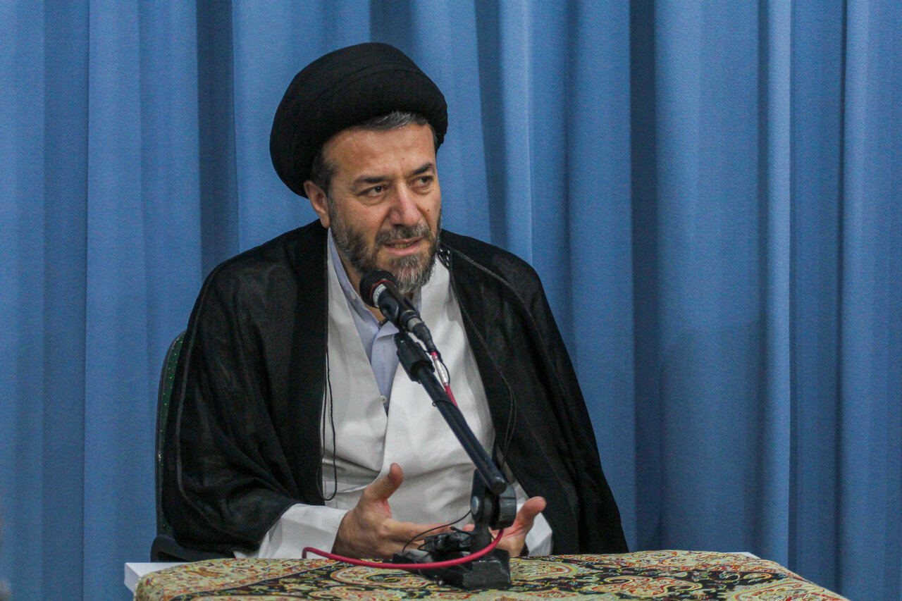 Ayətullah Misbah Yəzdinin təfsiri baxımından müasir elmin antropologiyasının (insan haqqında elmin) təhlili