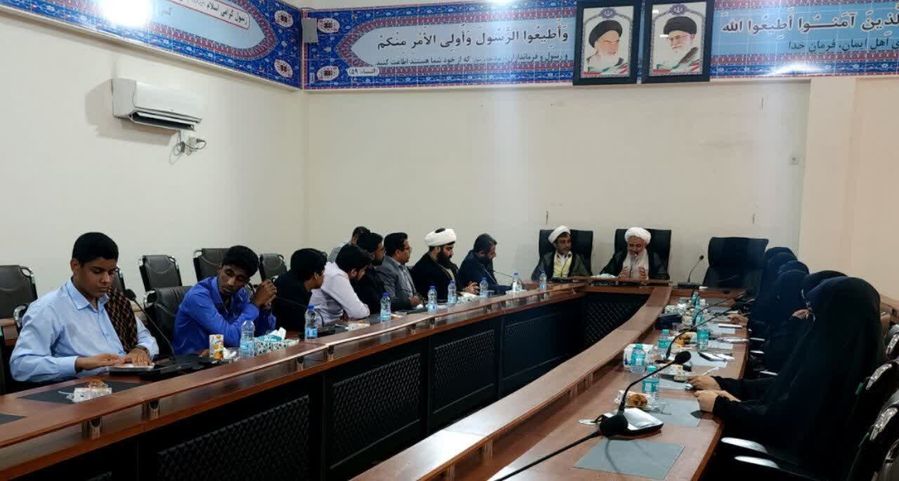 نمازخانه‌های مدارس باید به محور فعالیت‌های فرهنگی تبدیل شوند