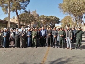 تصاویر/ راهپیمایی یوم الله ۱۳ آبان با حضور پرشور مردم شریف و ولایی شهرستان نائین