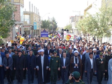 تصاویر/ مراسم یوم الله ۱۳آبان در شهرستان چهاربرج