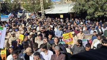 تصاویر/ حضور پرشور مردم شهرستان سردشت در راهپیمایی روز 13 آبان ماه