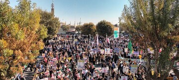 تصاویر/ برگزاری راهپیمایی روز ملی مبارزه با استکبار جهانی در نقده