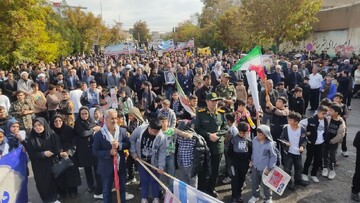تصاویر/ راهپیمایی یوم الله ۱۳ آبان در هادیشهر