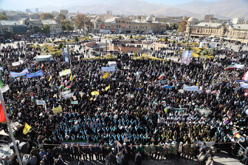 تصاویر / حضور پرشور مردم دارالمومنین همدان در تجمع بزرگ ۱۳ آبان