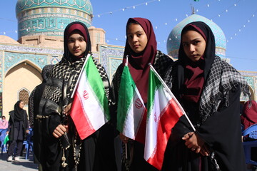 تصاویر/ راهپیمایی روز دانش آموز در شهر جوپار