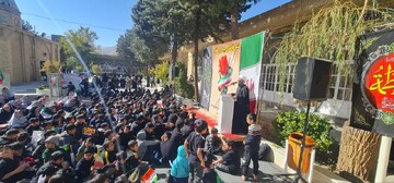 تصاویر/اقامه عزای شهادت حضرت زهرا(س) و گرامیداشت یوم الله ۱۳ آبان در قمصر