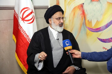 میرزای نائینی؛ فقیهی با اندیشه سیاسی، عرفان سازنده و سلوک عبادی ممتاز