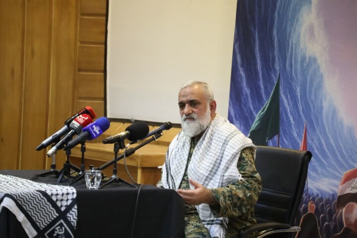 تصاویر/ همایش ایستاده بر عهد، ویژه گرامیداشت روز سیزده آبان با حضور سردار نقدی