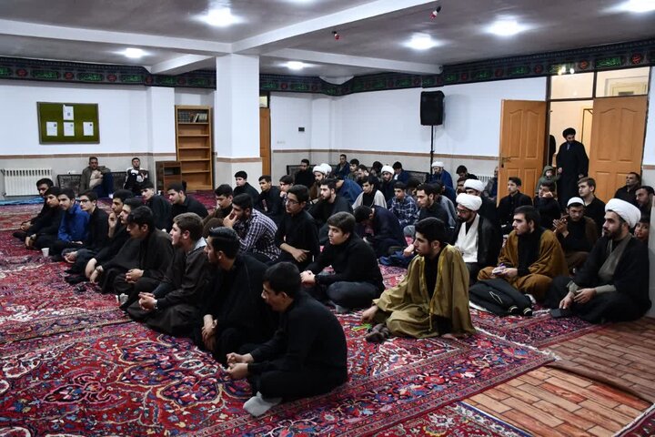 تصاویر/ مراسم سوگواری ایام فاطمیه در حوزه علمیه خوی