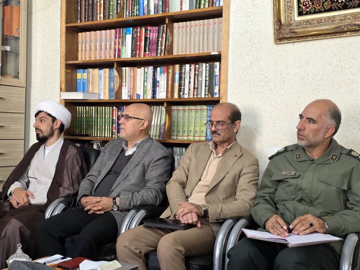 تصاویر/ جلسه قرارگاه راهبردی مساجد ماکو