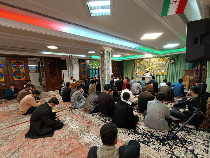 تصاویر / نشست اساتید و طلاب مدرسه علمیه سالار شهیدان تبریز با مدیر دفتر امور نخبگان واستعداد های درخشان حوزه های علمیه کشور