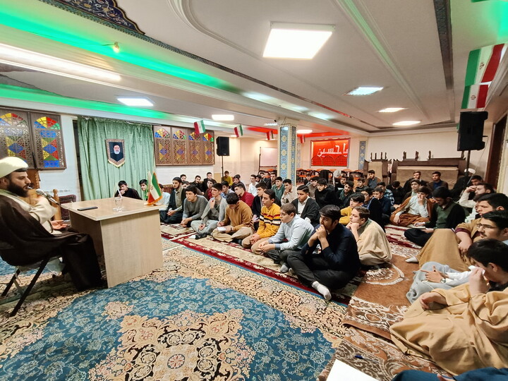 تصاویر / نشست اساتید و طلاب مدرسه علمیه سالار شهیدان تبریز با مدیر دفتر امور نخبگان واستعداد های درخشان حوزه های علمیه کشور