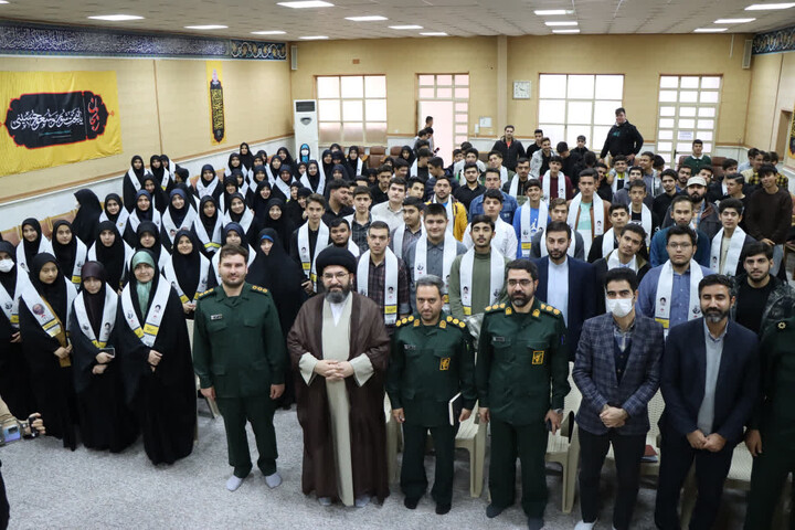 تصاویر /  دیدار امام جمعه زنجان با اعضای بسیج دانش آموزی شهرستان زنجان