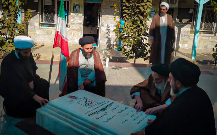 بازدید مدیر و معاونین حوزه علمیه استان همدان از مدرسه علمیه نهاوند
