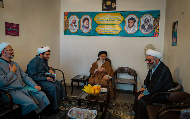 بازدید مدیر و معاونین حوزه علمیه استان همدان از مدرسه علمیه نهاوند
