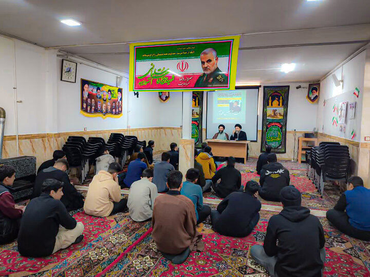 بازدید مدیر و معاونین حوزه علمیه استان همدان از مدرسه علمیه نهاوند
