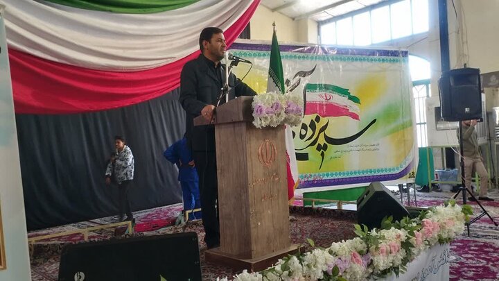 تصاویر/ راهپیمایی روز دانش آموز و بزرگداشت ۱۳ آبان در شهر کوهبنان