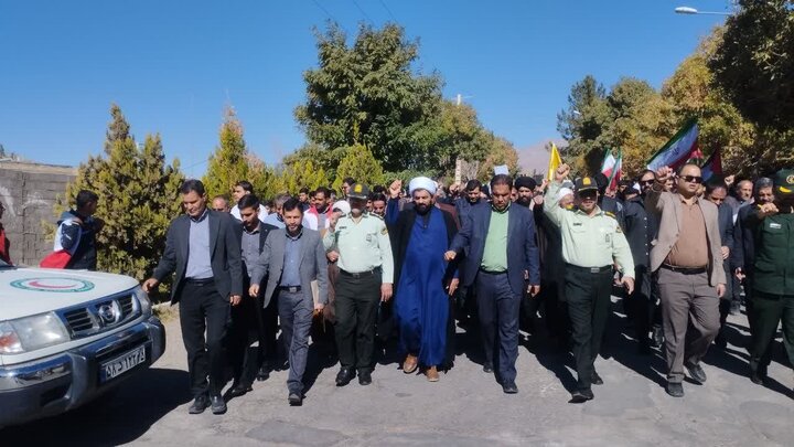 تصاویر/ راهپیمایی روز دانش آموز و بزرگداشت ۱۳ آبان در شهر کوهبنان