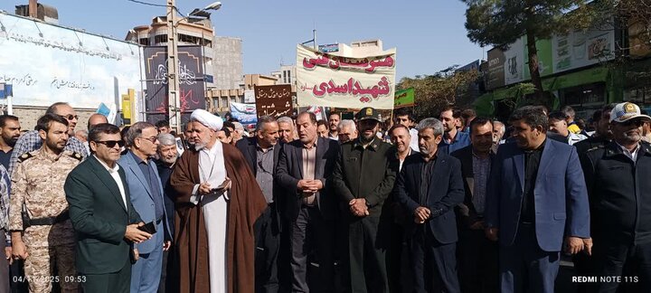 تصاویر/مراسم گرامیداشت ۱۳ آبان روز دانش آموز در ساوه