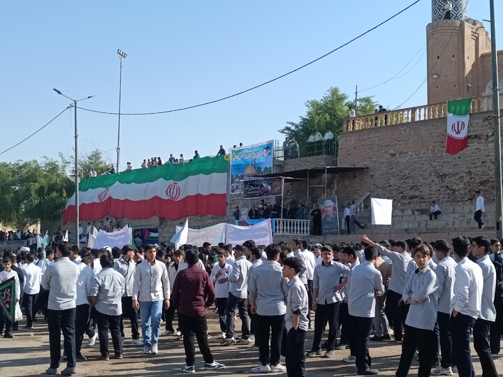 تصاویر/راهپیمایی یوم الله ۱۳ آبان شهرستان شوشتر